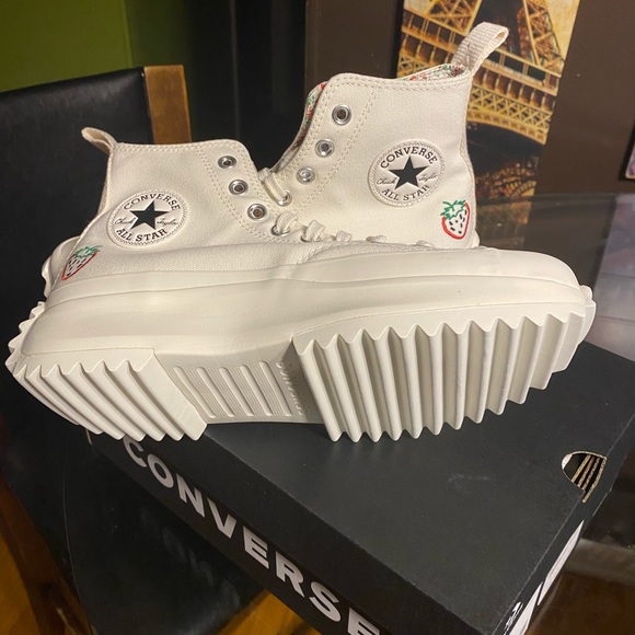 NWT Converse Run Star Hike High Top Sneakers - Picture 9 of 9